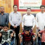 বিশেষ চাহিদা সম্পন্ন শিক্ষার্থীদের মাঝে এ্যাসিস্টিভ ডিভাইস বিতরণ